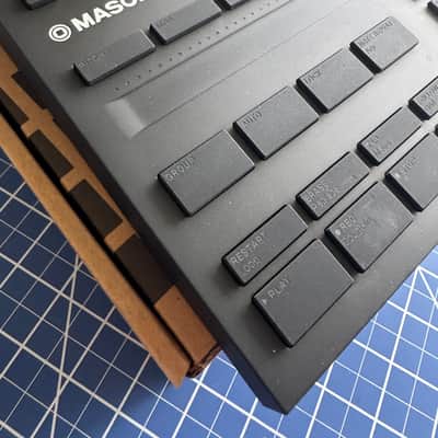 Native Instruments Maschine Mikro MKIII 2017 Black image 2