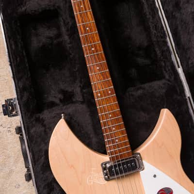 Rickenbacker 330 Maplego image 10