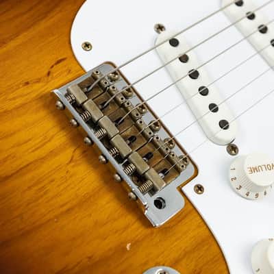 Fender Fender Custom Shop 70th Ltd Edition 1954 Stratocaster Journeyman Relic 2025 - sunburst image 4