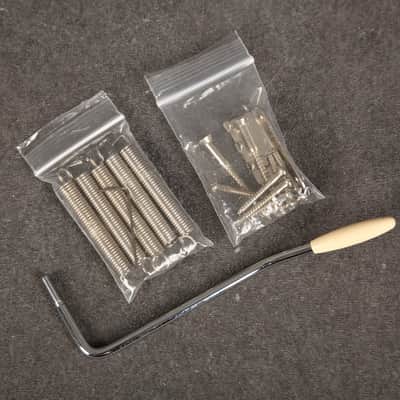 Fender Vintage/Narrow Strat Tremolo Assembly - Chrome - 2nd Hand image 6
