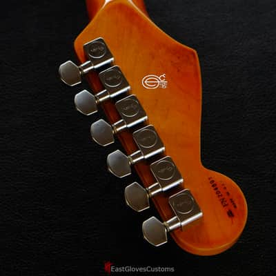 Fender Stratocaster Vintage White FN Series with Gold Leaf Made in USA Aged Relic (Rare) image 16