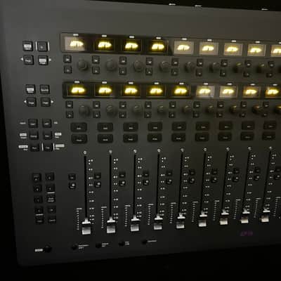Avid S3 image 2