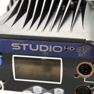 ETC Desire D60 Studio HD LED Par Wash Light CG01SMY image 9