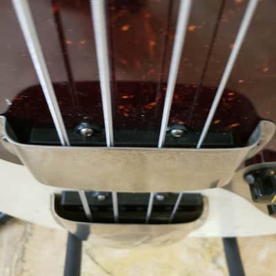Fender Classic 60s Jazz. Heavy Relic 2018 Vintage White Relic Nitros Cellulose Lacquer. Beautiful Checking. image 9