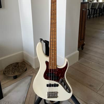 Sadowsky NYC Bass  MV4 image 3