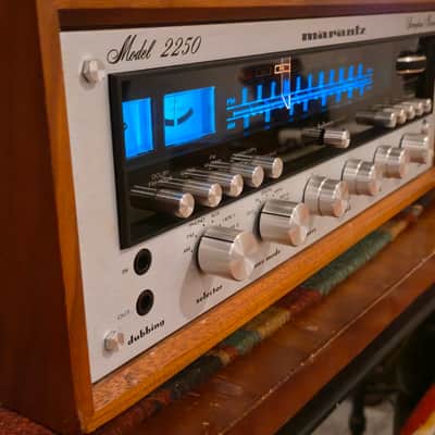 Very Rare Marantz 2250 and Walnut Cabinet image 2