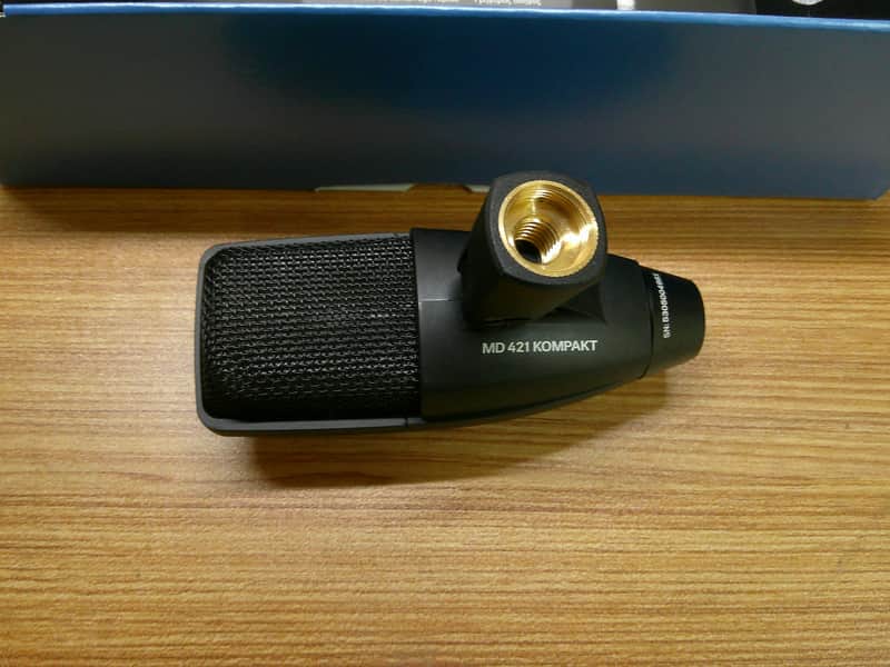 Sennheiser MD421 Kompact Cardioid Dynamic Microphone
