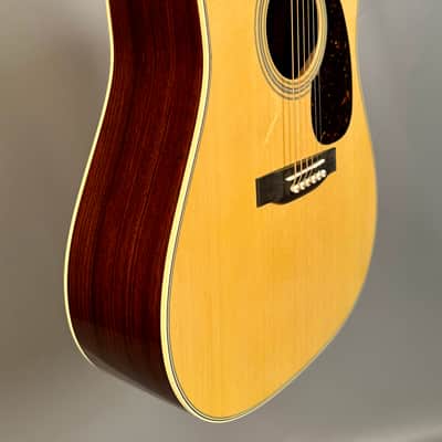 Martin D-28 Standard - Natural image 4