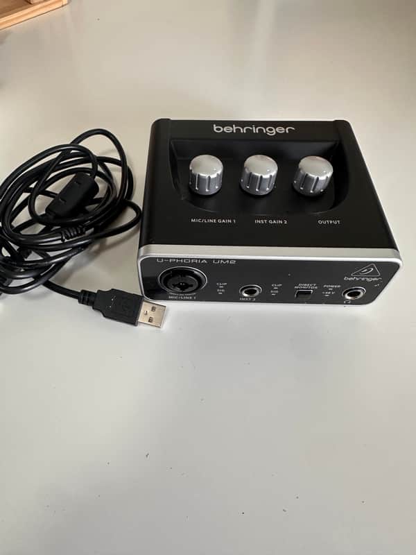 Behringer U-Phoria UM2 2x2 USB Audio Interface