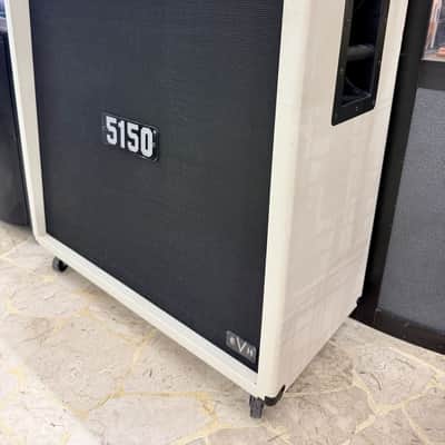 EVH 5150 ICONIC SERIES 4X12" WHITE image 3