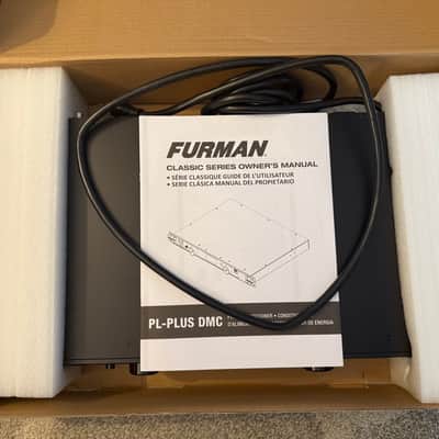 Furman PL-PLUS DMC Power Conditioner with Voltmeter/Ammeter 2010s - Black image 2
