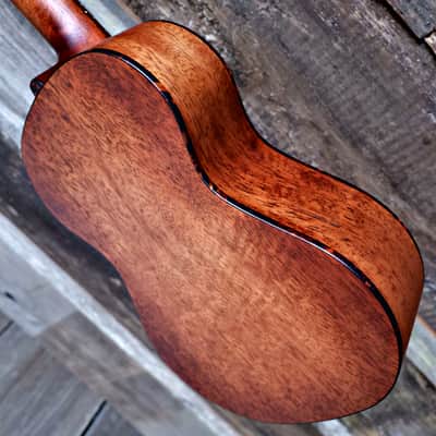 Eastman EU1-T All Solid Mahogany Tenor Ukulele w/ Gig Bag image 13