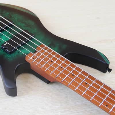 Custom Green 5 String Headless Bass, Burl Wood Top Body, Basswood Body, Maple Neck, 24 Frets Fingerboard image 8