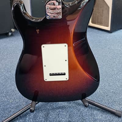Fender American Deluxe Stratocaster with Maple Fretboard SSS 2015 3-Color Sunburst w/ Hard Case image 9