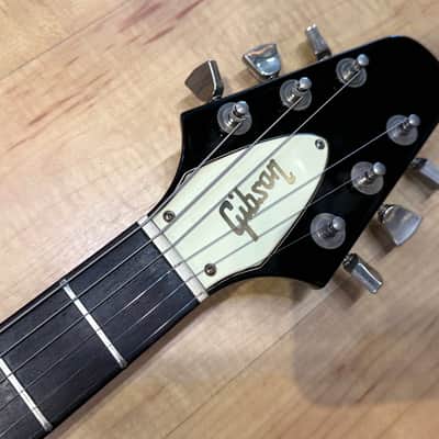 Gibson Flying V Electric Guitar 1981 - Silverburst image 11