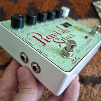 Electro-Harmonix Ravish Sitar Sitar Emulator 2011 - Present - Green / Red image 4