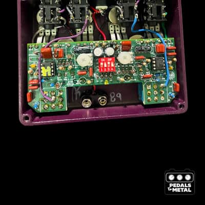 Analogman King of Tone V4 with Four Jack and Toggle Options-x19120 image 3