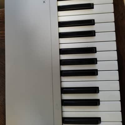 Novation X-Station 61-Key 8-Voice Synthesizer with USB Interface 2004 - Silver image 4