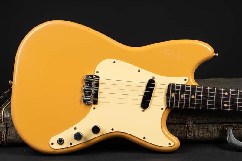 Fender Musicmaster 1961 - Tan/Desert Sand image 1