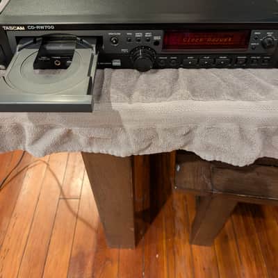 TASCAM CD-RW700 2000 - Black image 9