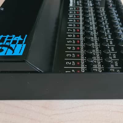 MIDIMAN MicroMixer 18 Channel Compact Stereo Mixer w. Pan, Sends, Return image 4