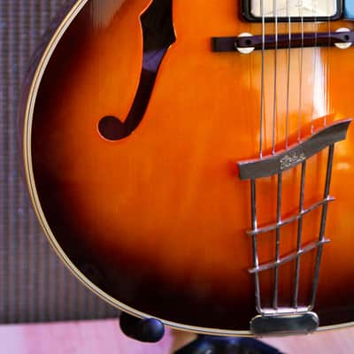 Hofner Vice President 2002 - Sunburst image 6