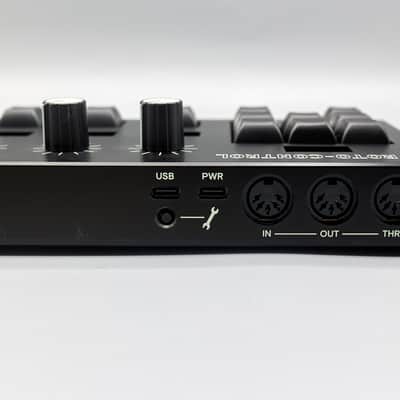Melbourne Instruments ROTO-CONTROL DAW and MIDI Controller + Stand image 4