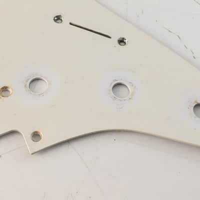 1990s Vintage 1-ply 50s Fender USA Guitar Natural Relic American Strat Pickguard Off White image 5