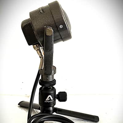 Vintage 1950’s Turner 99 Dynamic Microphone, working w/cable & tripod stand image 3
