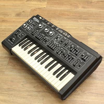 Roland Sh 1 [731787] (06/22) image 1