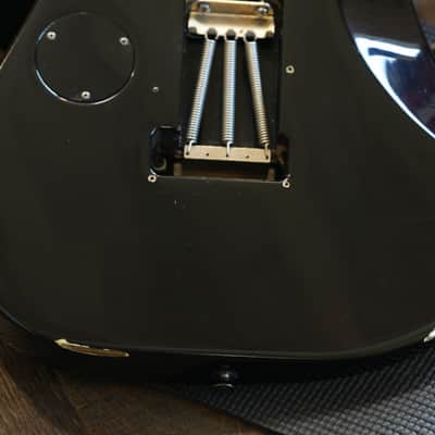 1989 ESP George Lynch Haji Electric Guitar Black Skulls & Snakes  + OHSC image 15