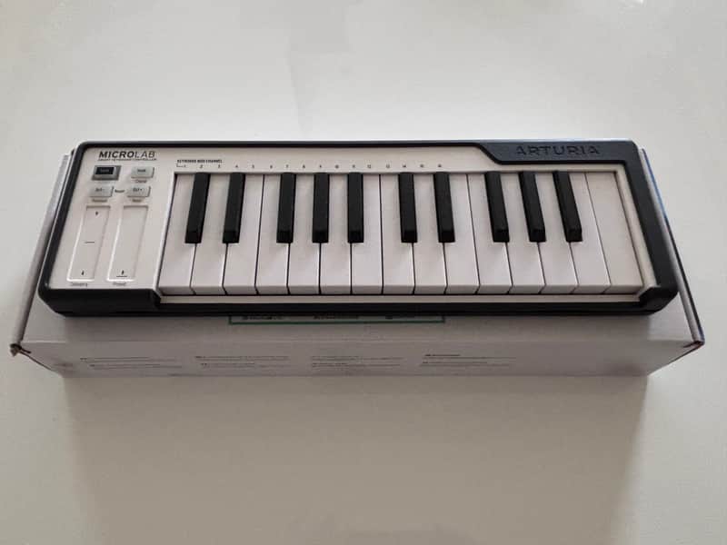 Arturia MicroLab 25-Key MIDI Controller 2019 - Present - Black image 1
