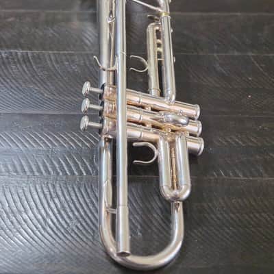 Yamaha YTR-8335LA Custom LA Trumpet image 9