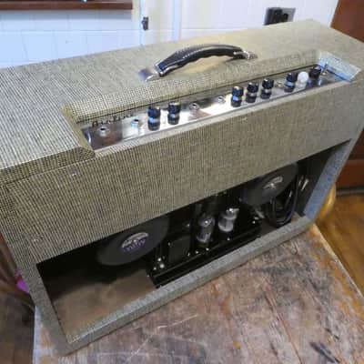 1961 Tweed Airline GVC-9010A Supro 1688TN high power Dual Tone + Thunderbolt image 3