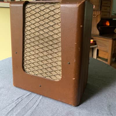 Danelectro Sherwood 1940s Amp image 1