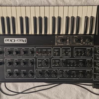 Sequential Circuits Inc - Pro-One - Model 100 - 1981 - Wood Sides - with noise mod