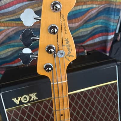 Fender Select Precision Bass 2012 - 2-Color Sunburst image 3