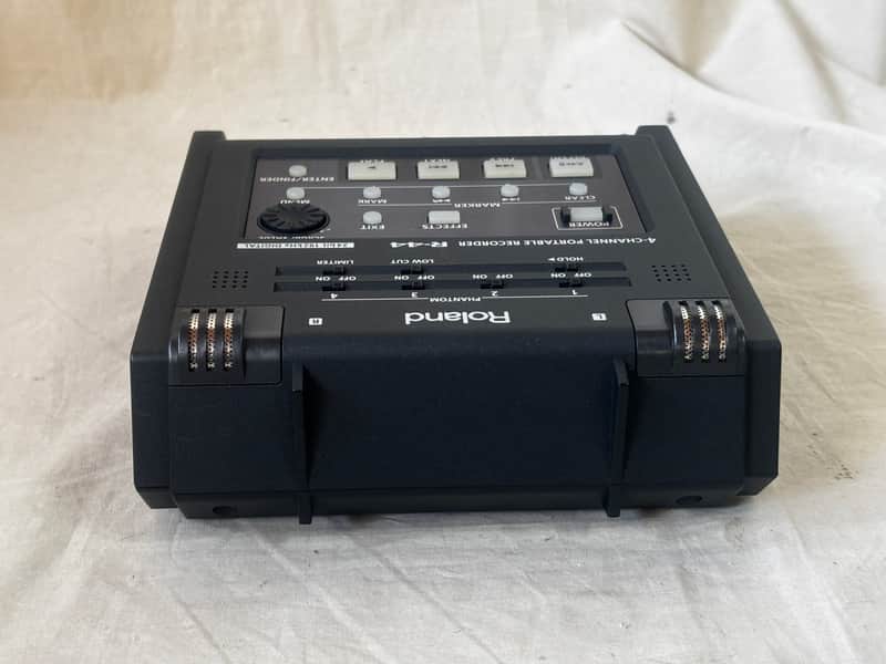 Edirol Roland R-44 Solid-State Four-Channel Portable Field