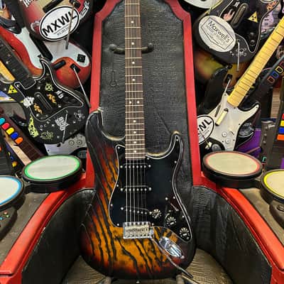 Fender American Performer Stratocaster- Sandblasted Sunburst w/ Gig Bag (Pre-Owned) image 2