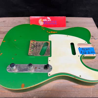 Real Life Relics 60’s Style Tele® Telecaster® Body Double Bound Aged Green metallic