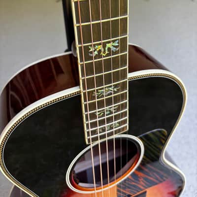 Gibson Acoustic Dealer Select Herringbone L-00 Acoustic-electric Guitar - Triburst Dealer Select Herringbone L-00 Acoustic-electric Guitar - Triburs 2025 - Tri-Burst image 6