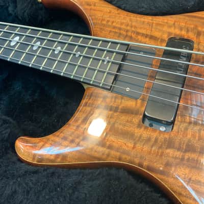 Alembic  Orion 5 string bass lefty  Natural image 16