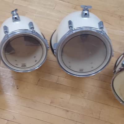 North 7 Piece Double Kick White Drum kit 70's - White image 3