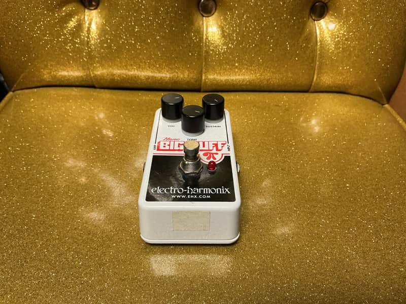 Electro-Harmonix Nano Big Muff Pi Distortion / Sustainer 2013 - Present - White / Black / Red used image 1