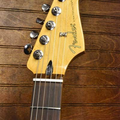Player II Stratocaster®, Rosewood Fingerboard, 3-Color Sunburst image 6