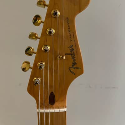 Fender Stratocaster 50th Anniversary 2004 - Gold image 3