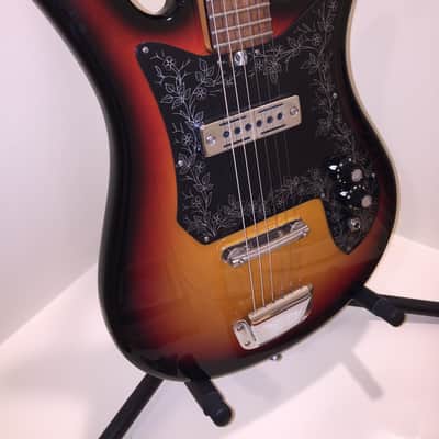 Teisco E-110 Mid 1960s Sunburst image 4