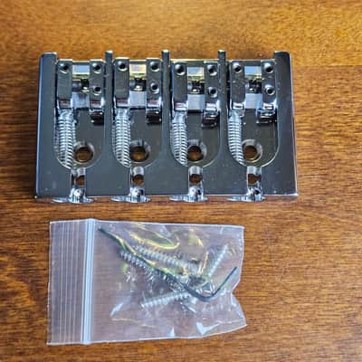 Hipshot 4 String A Style Bass Bridge 19mm spacing - Chrome image 1