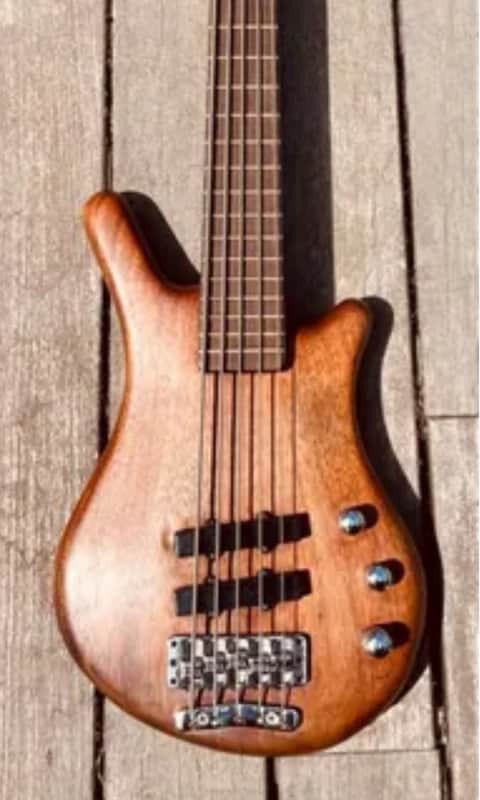 Warwick Thumb volt on 1995 - Na image 1