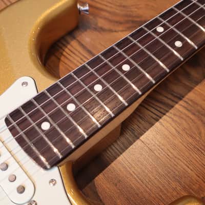 Fender MIJ FSR Collection Hybrid II Stratocaster Mystic Aztec Gold image 2